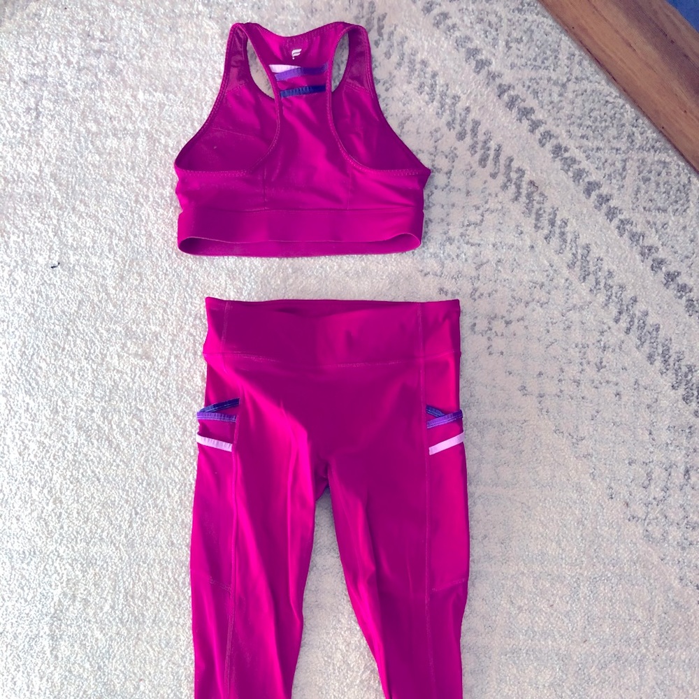 Workout 2 piece crop and 7/8 pants